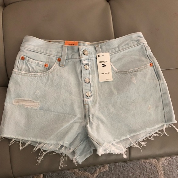 Levi’s 501 Light Wash Distressed Cutoff Shorts 26 - Picture 2 of 8